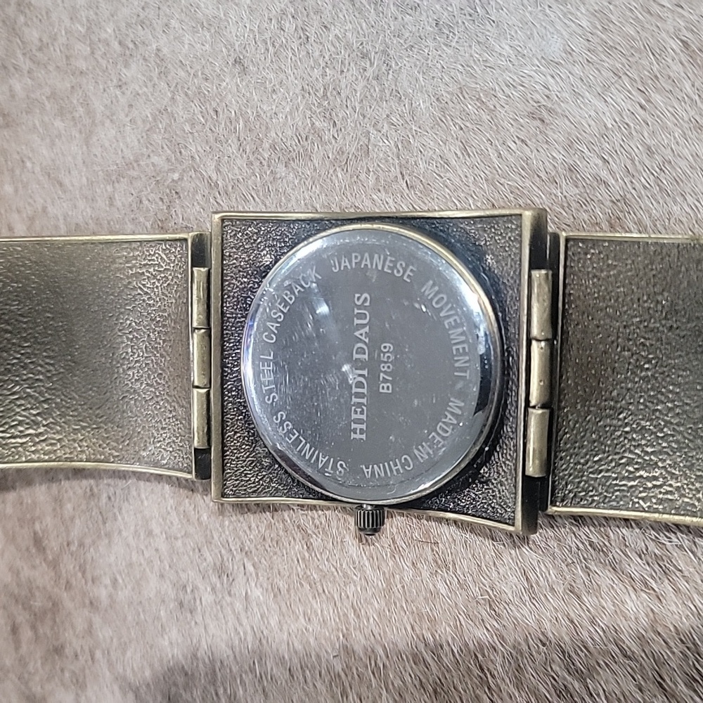 Heidi Daus Signed Statement Watch - image 8